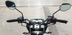 Откройте для себя мотоцикл Spark SP 200R-28 — доступную и высококачественную езду, которая дарит уникальные впечатления. Испытайте мощь этой удивительной машины!